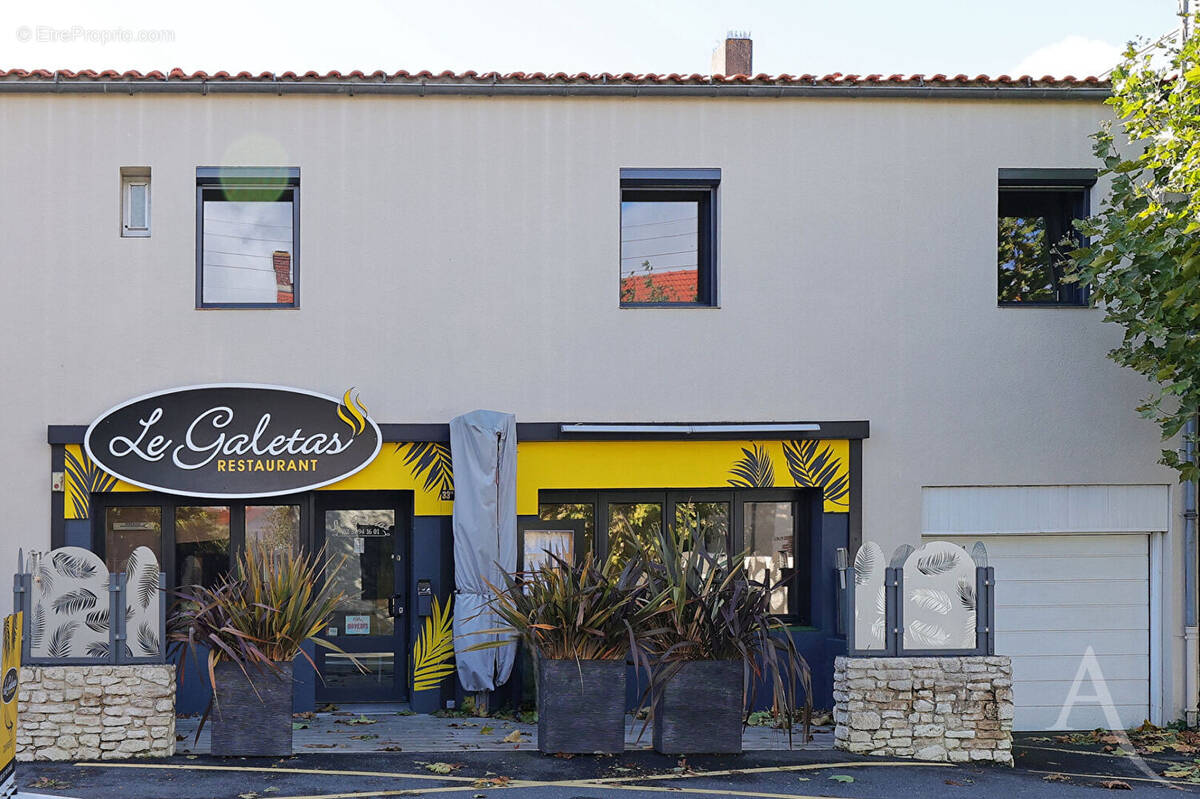 Commerce à LES SORINIERES