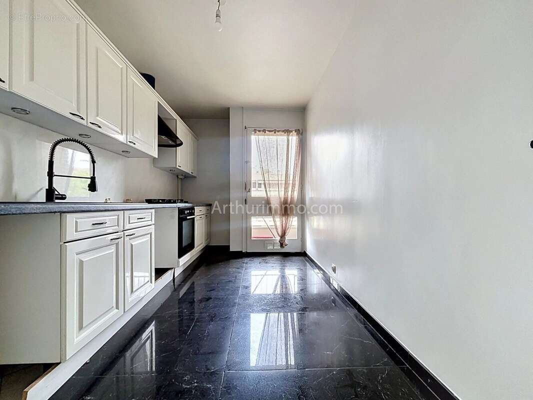 Appartement à LIMEIL-BREVANNES