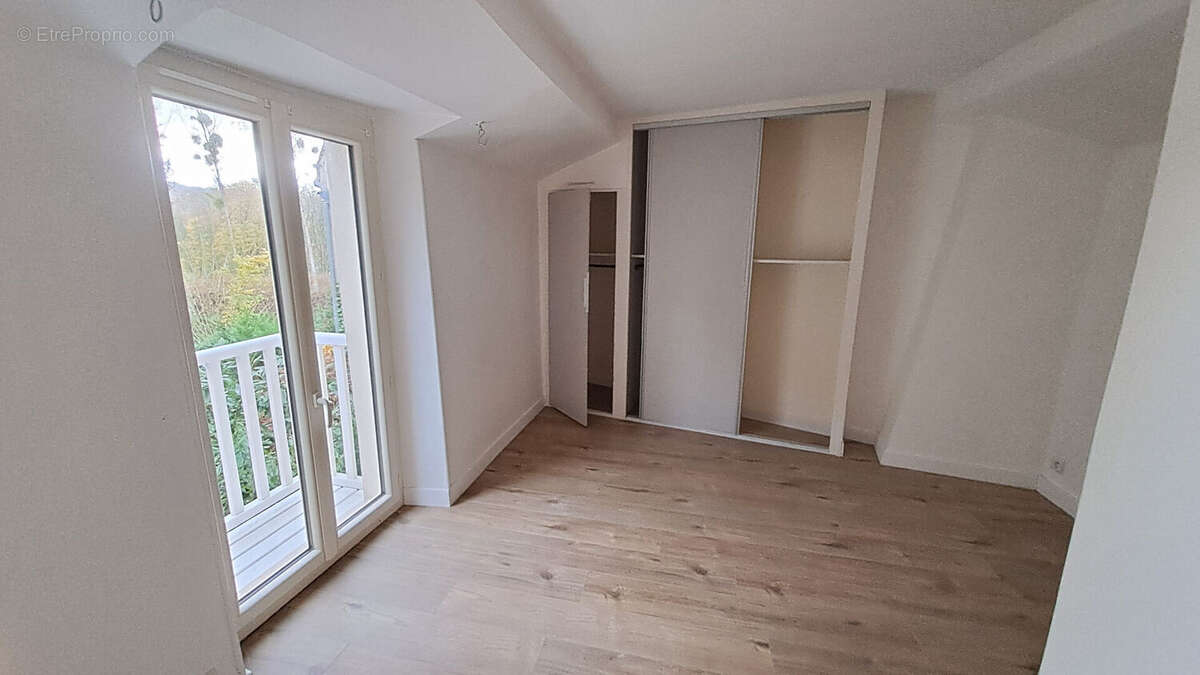 Maison à SAINT-FORGET