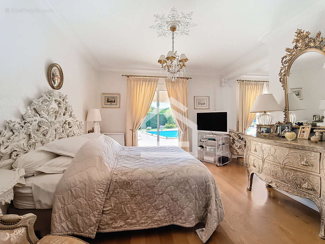 Maison à PESSAC