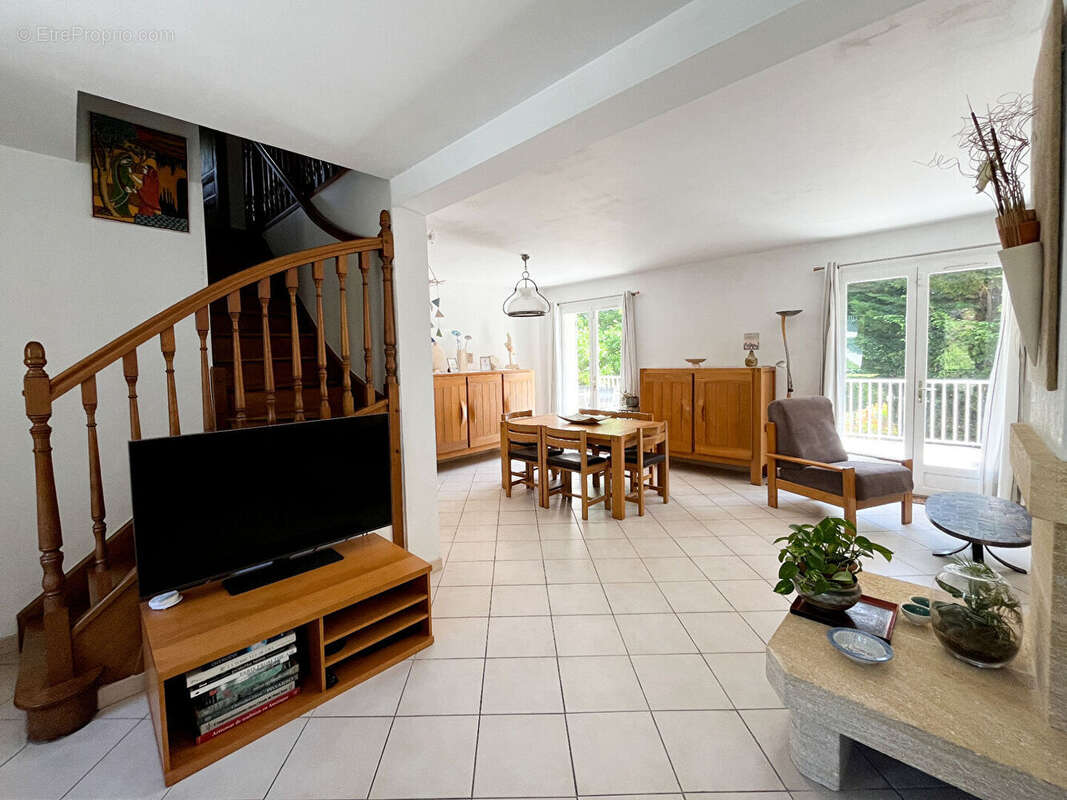 Maison à MAREIL-MARLY