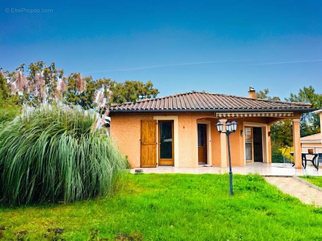 Maison à SAINT-GEORGES-D'ESPERANCHE