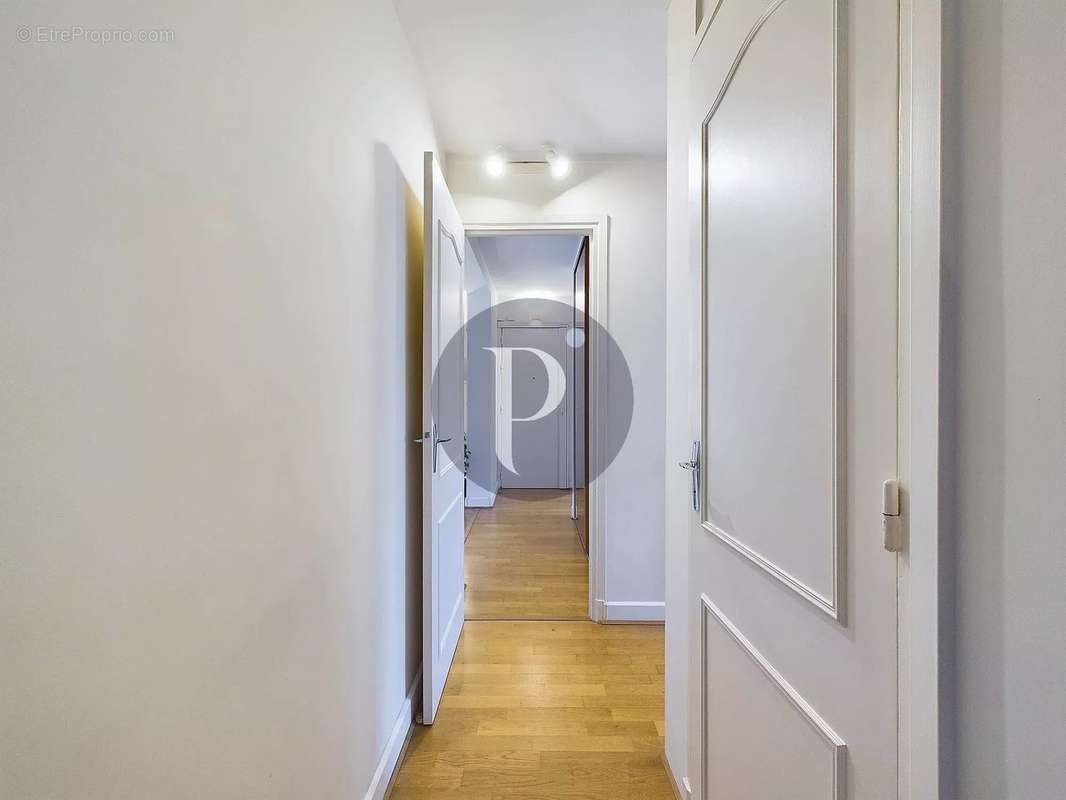 Appartement à FRESNES