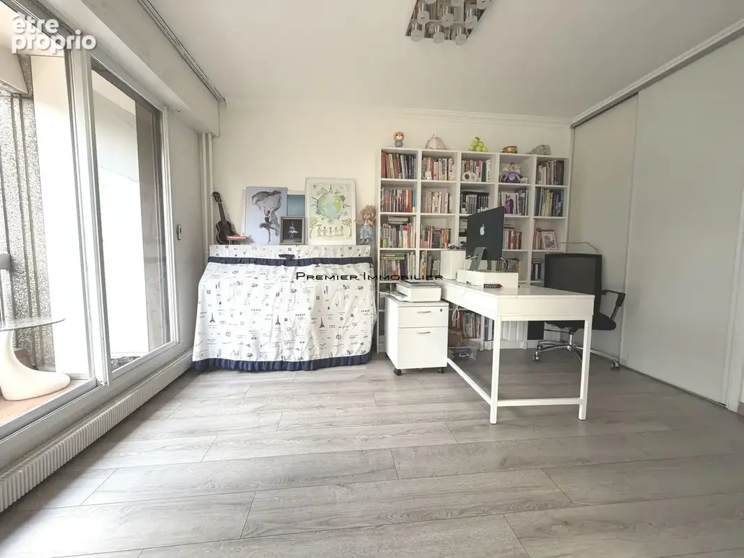 Appartement 3 pièces 80 m² à vendre à Paris-19e (75019) - photo 2