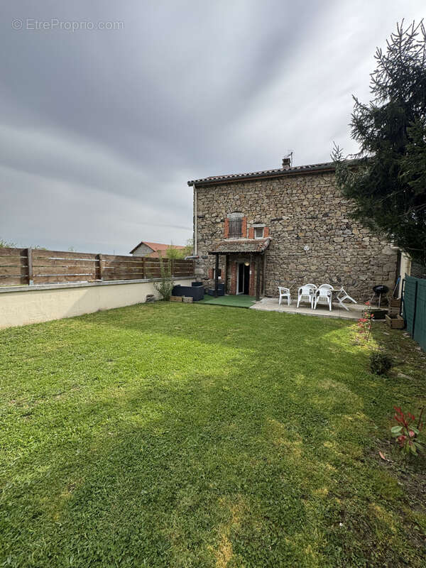 Maison à RETOURNAC