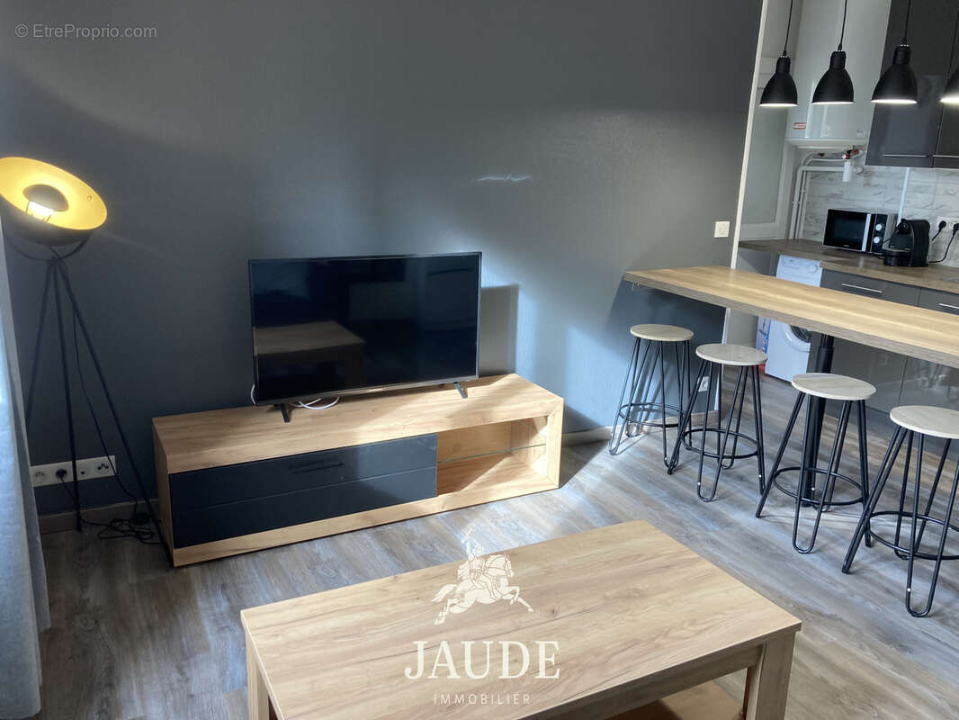 INVESTISSEURS - Lot de 2 F2 meublés 62 BD A. Briand à Clermont Ferrand - photo 3