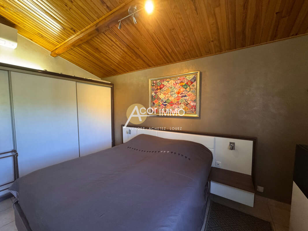 Sanary La plaine du Roy , Maison T4 88 M2 sur un terrain de 420 m2 - photo 8