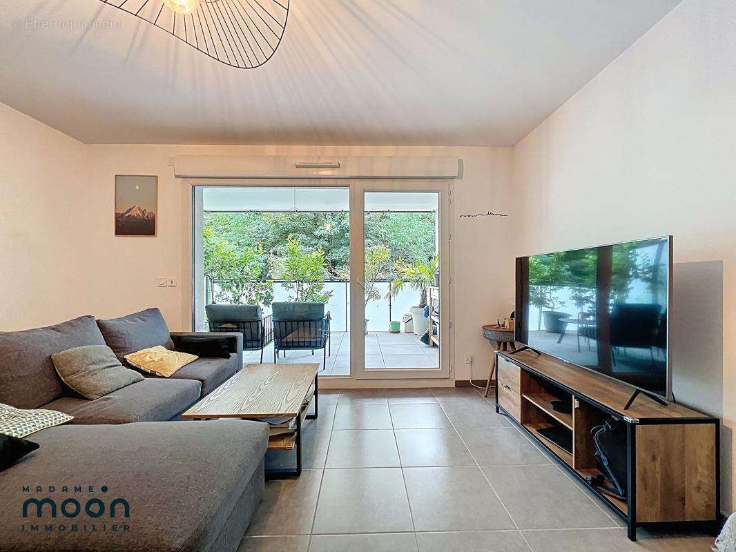 Appartement à OULLINS