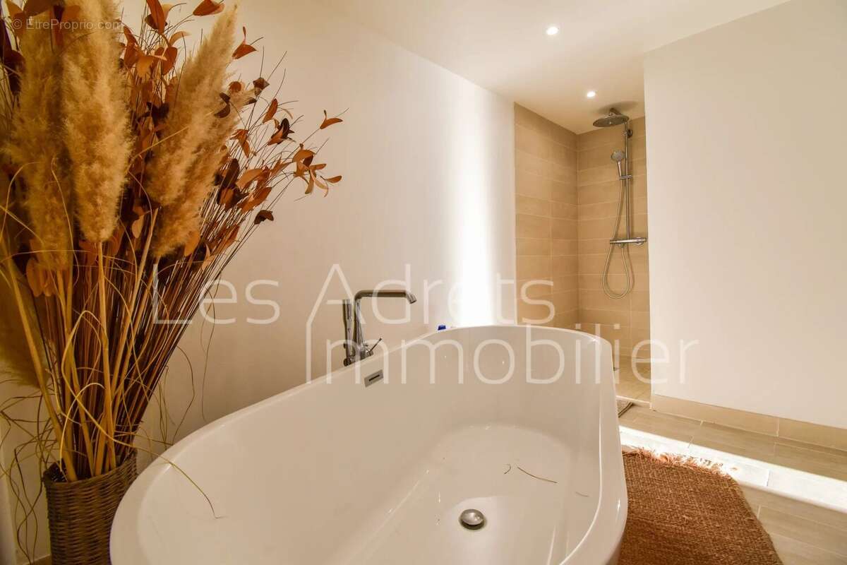 Maison à LES ADRETS-DE-L'ESTEREL