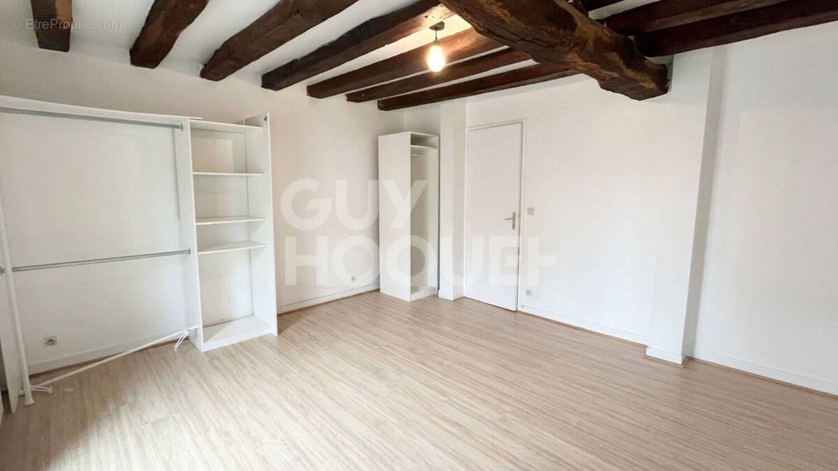 Appartement à NANTERRE