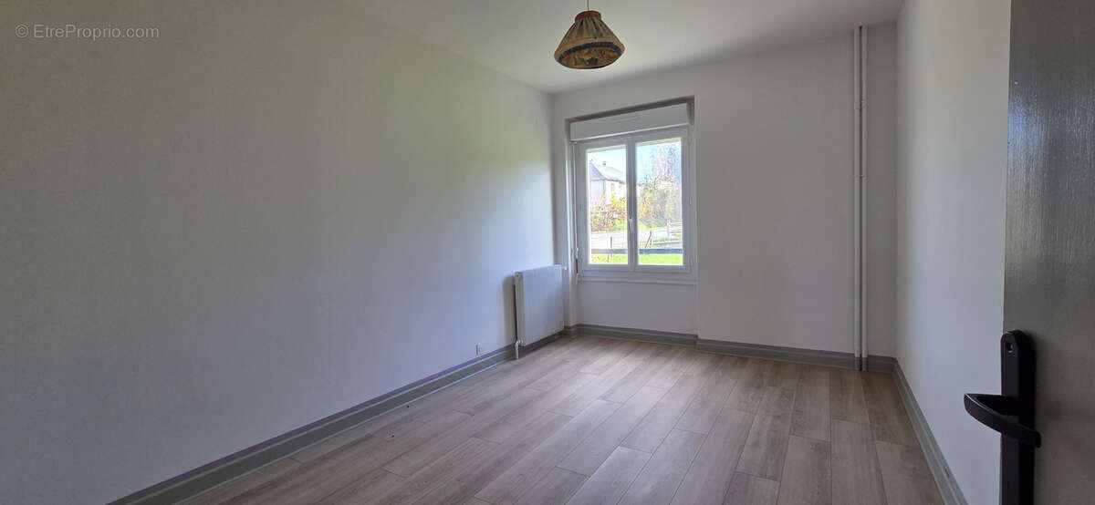 Appartement à LUBERSAC