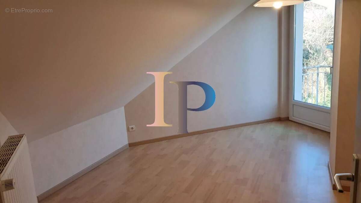 Maison à PARAY-LE-MONIAL