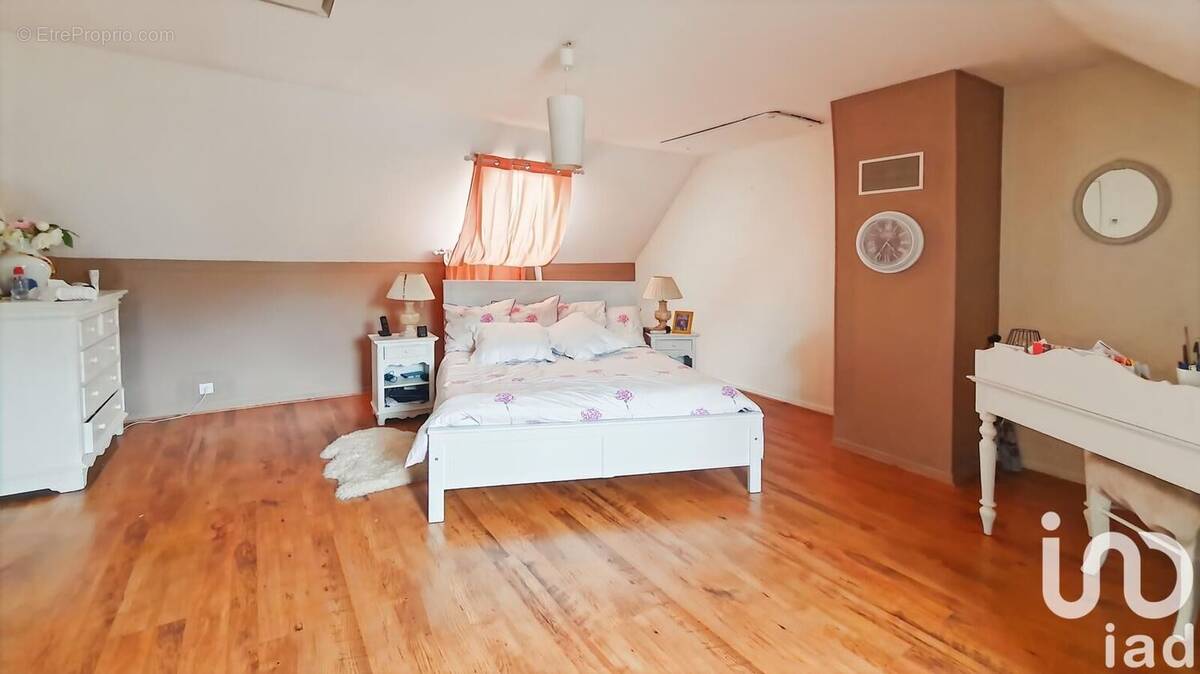 Photo 1 - Maison à SAINT-GERMAIN-LES-ARPAJON