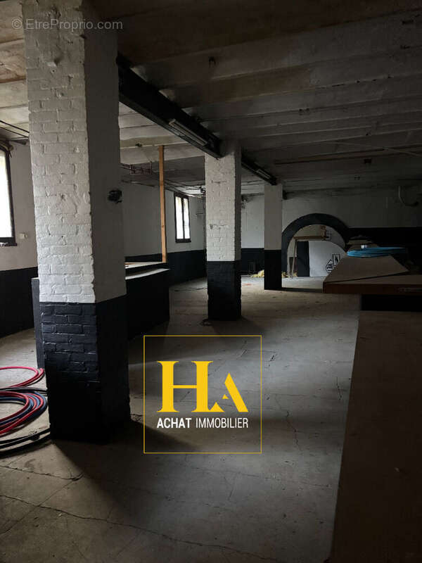 Commerce à SAINT-BARTHELEMY-DE-VALS