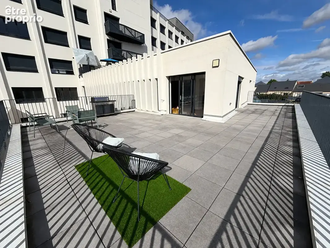 Appartement avec terrasse et deux places de stationnement couvertes  - Hauts de Gazonfier - photo 10