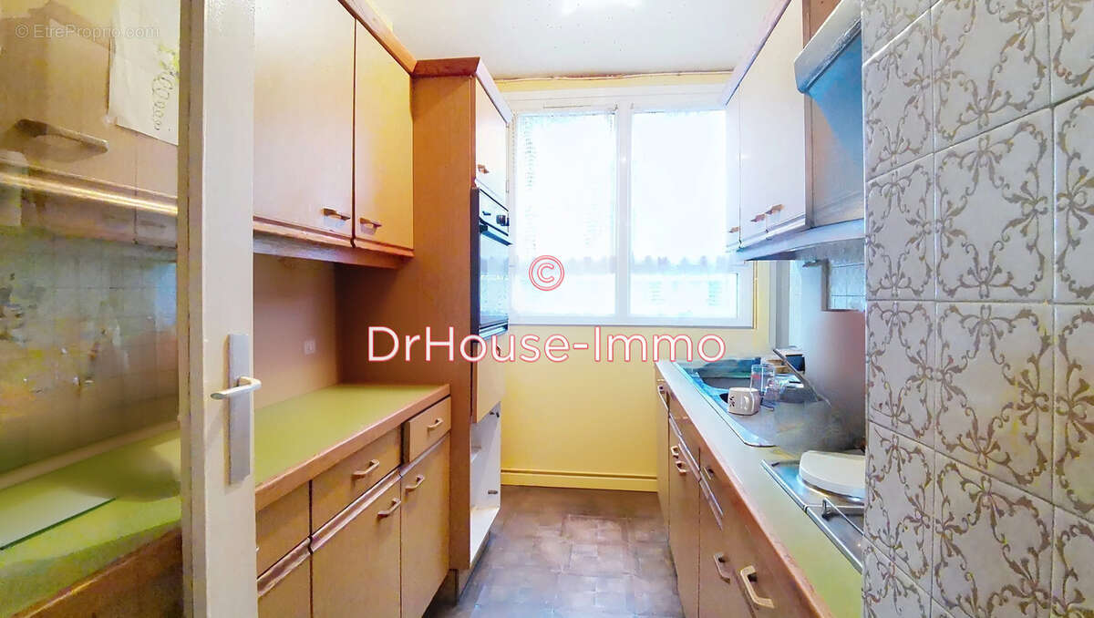 Appartement à LE PLESSIS-ROBINSON