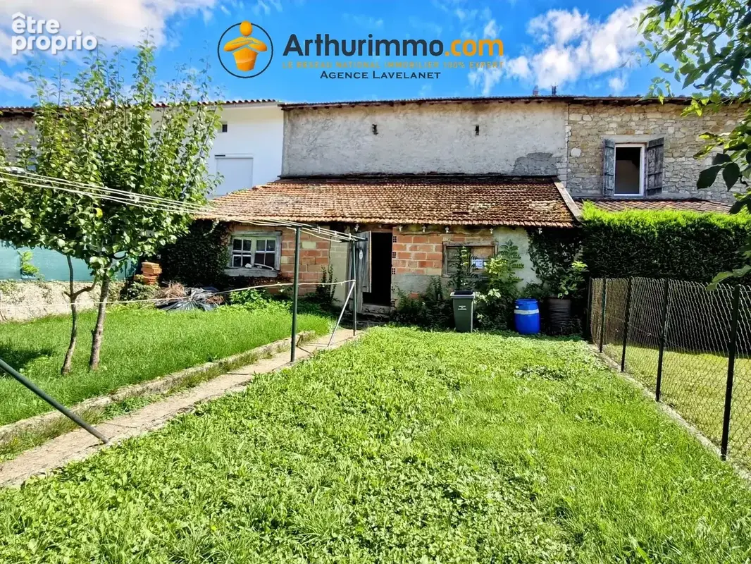 À vendre – maison en pierre avec jardin, garage et atelier – bélesta - photo 2