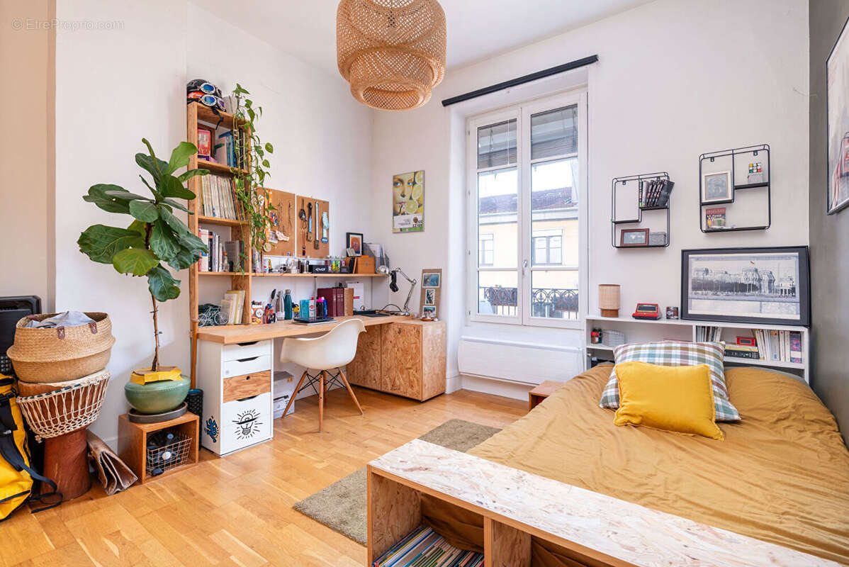 Appartement à LYON-5E