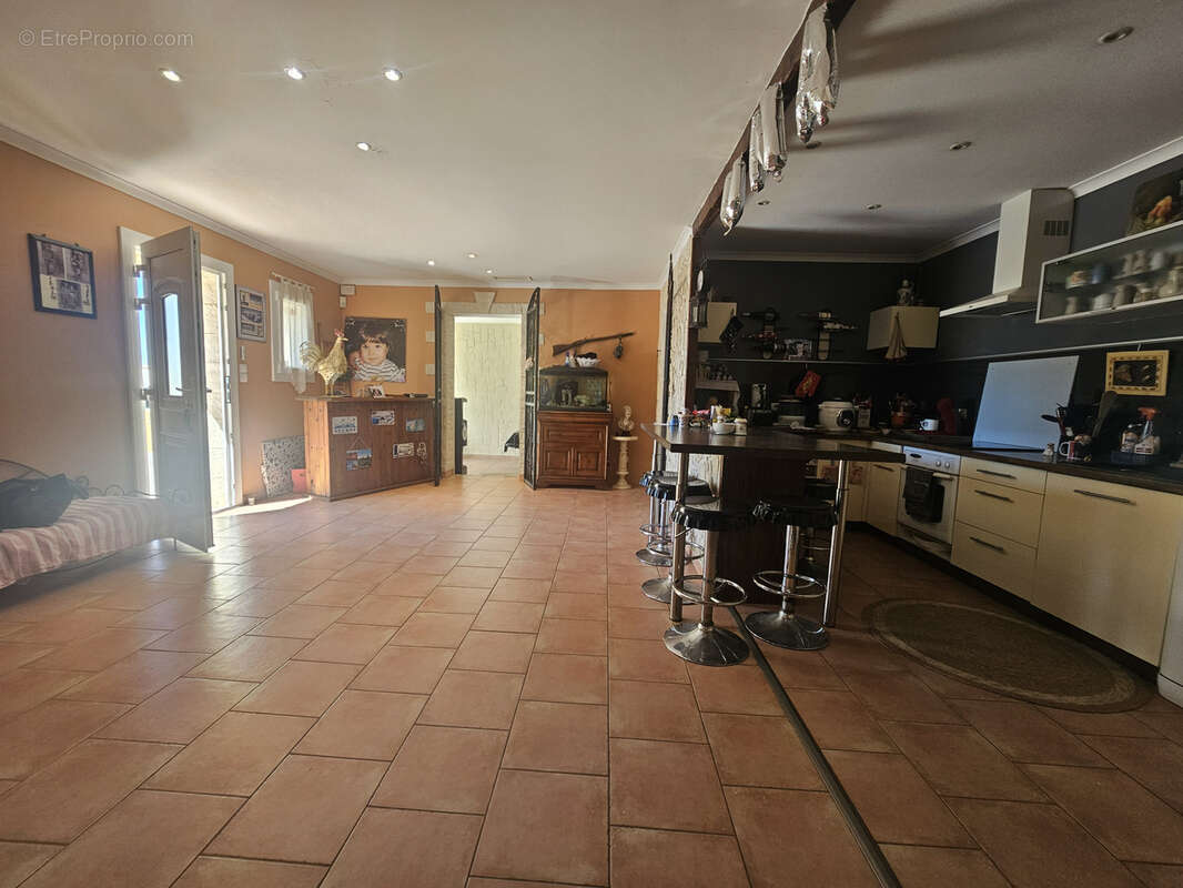 Maison de plain pied - 34400 - Lunel-Viel - photo 5