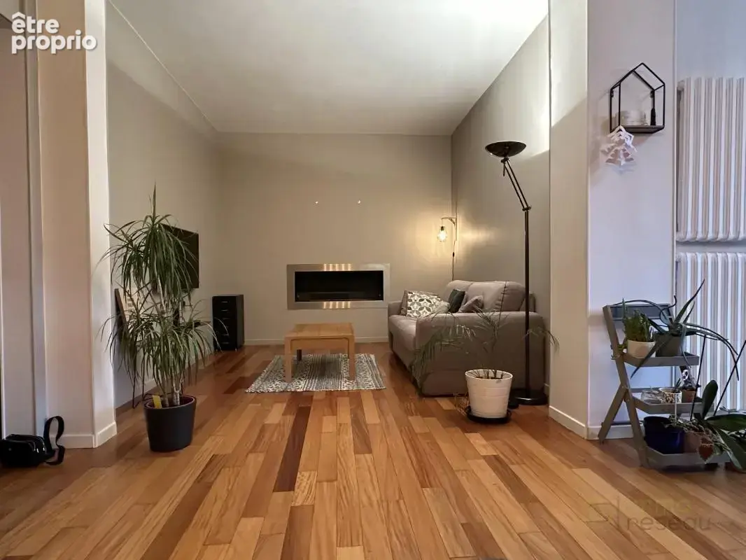 Maison 153 m² à Suresnes  - photo 2