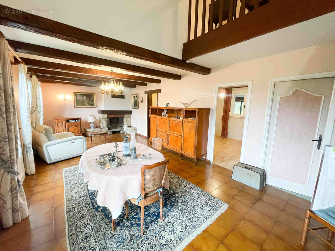 Maison à LOGONNA-DAOULAS