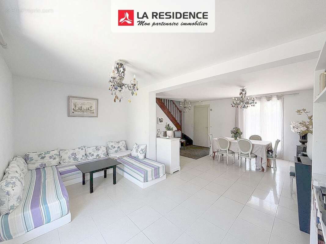 Maison à SAINT-OUEN-L'AUMONE