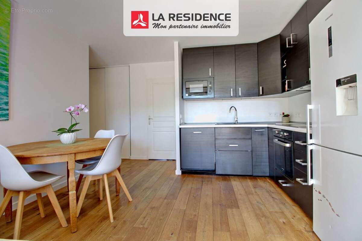 Appartement à SARTROUVILLE