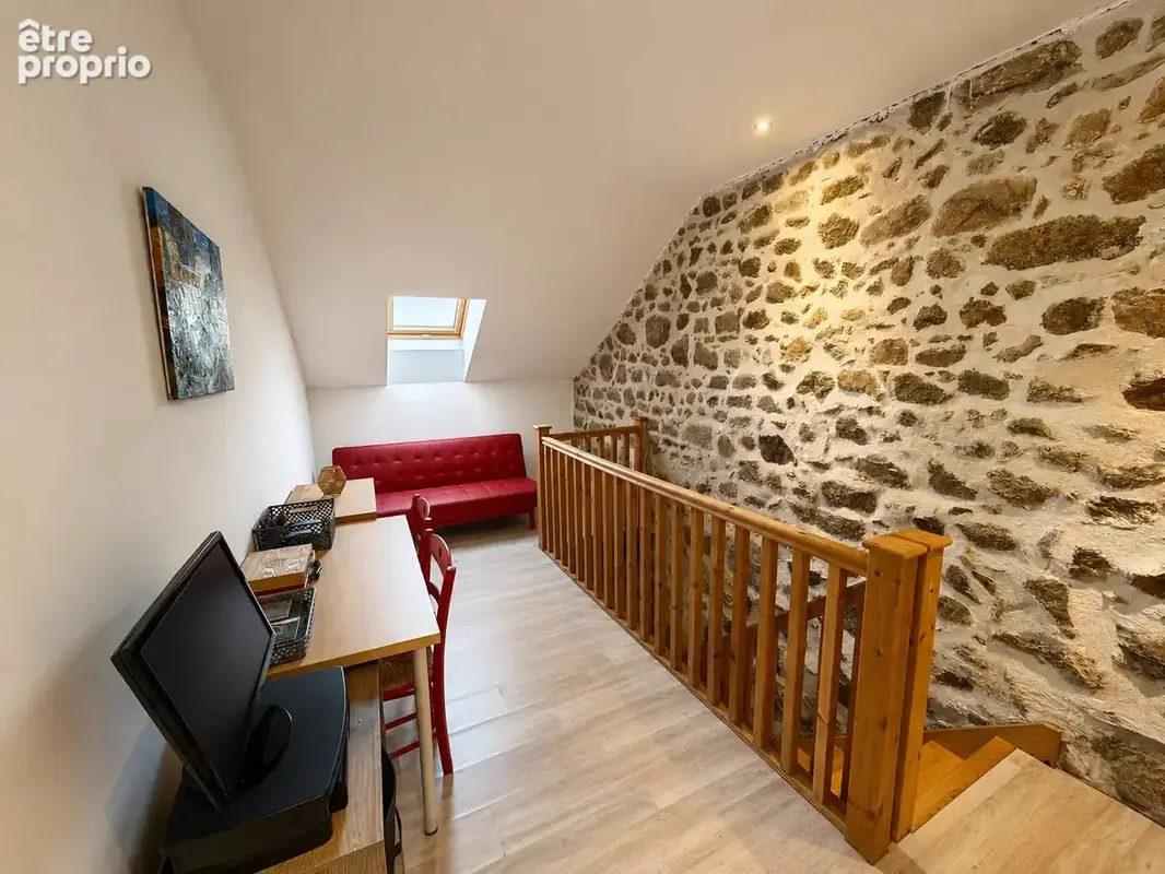 Maison en pierre au cœur de la nature au calme absolu, avec gîte à aménager et grange - photo 5