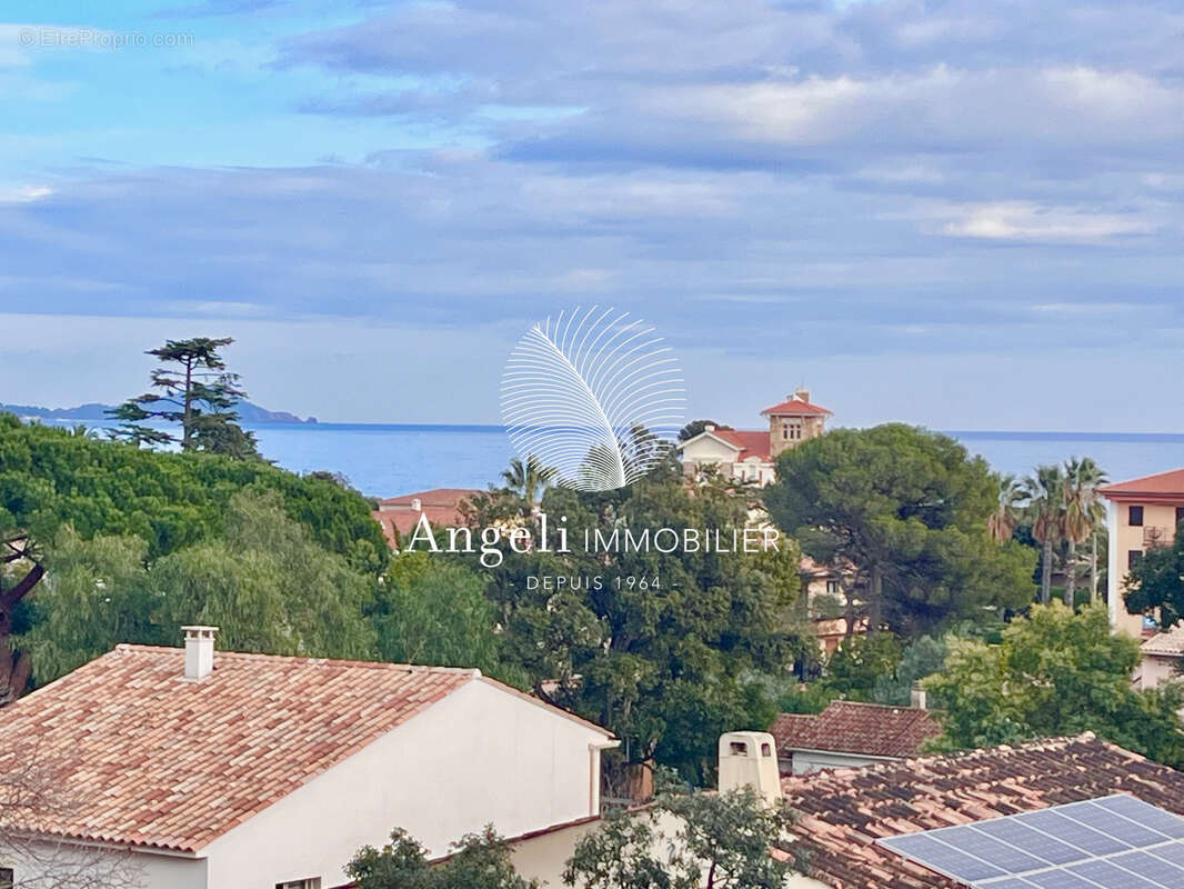 Appartement à FREJUS