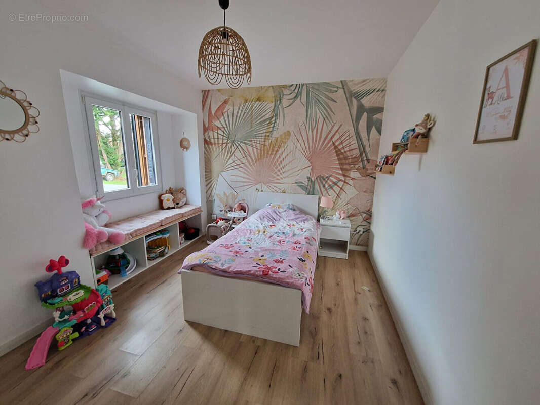 Maison à ROCHESERVIERE