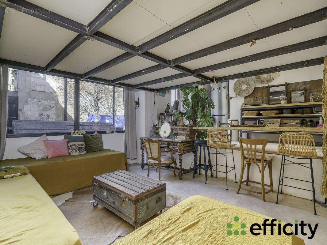 Commerce à MARSEILLE-1E