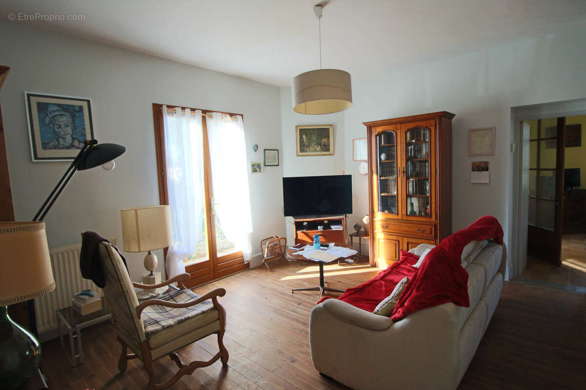 Maison à PUY-L'EVEQUE