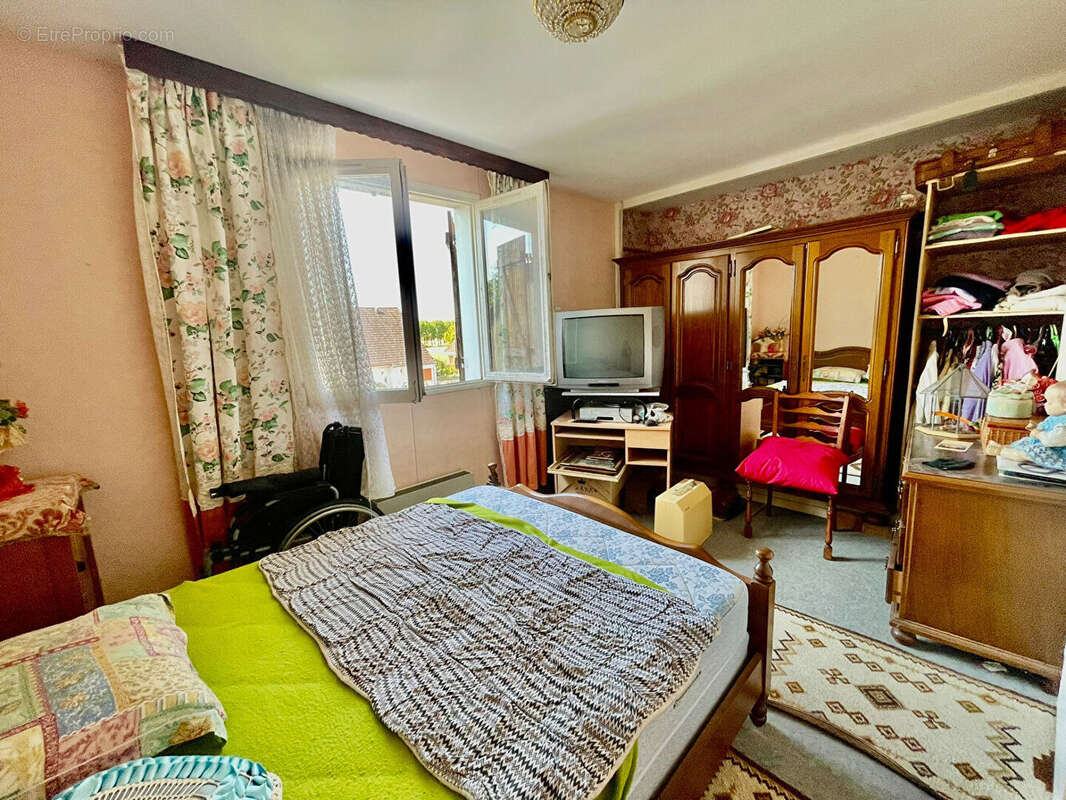 Maison 88 m² à Saint-Florentin  - photo 8