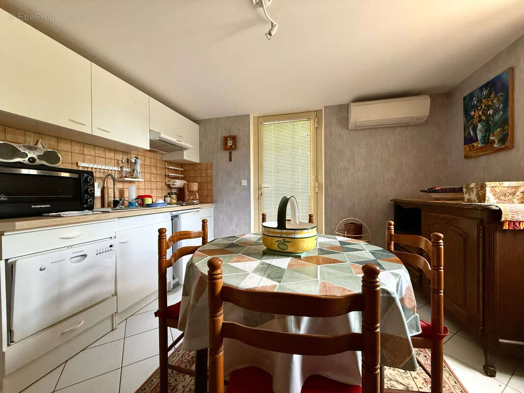 Maison à POUJOLS