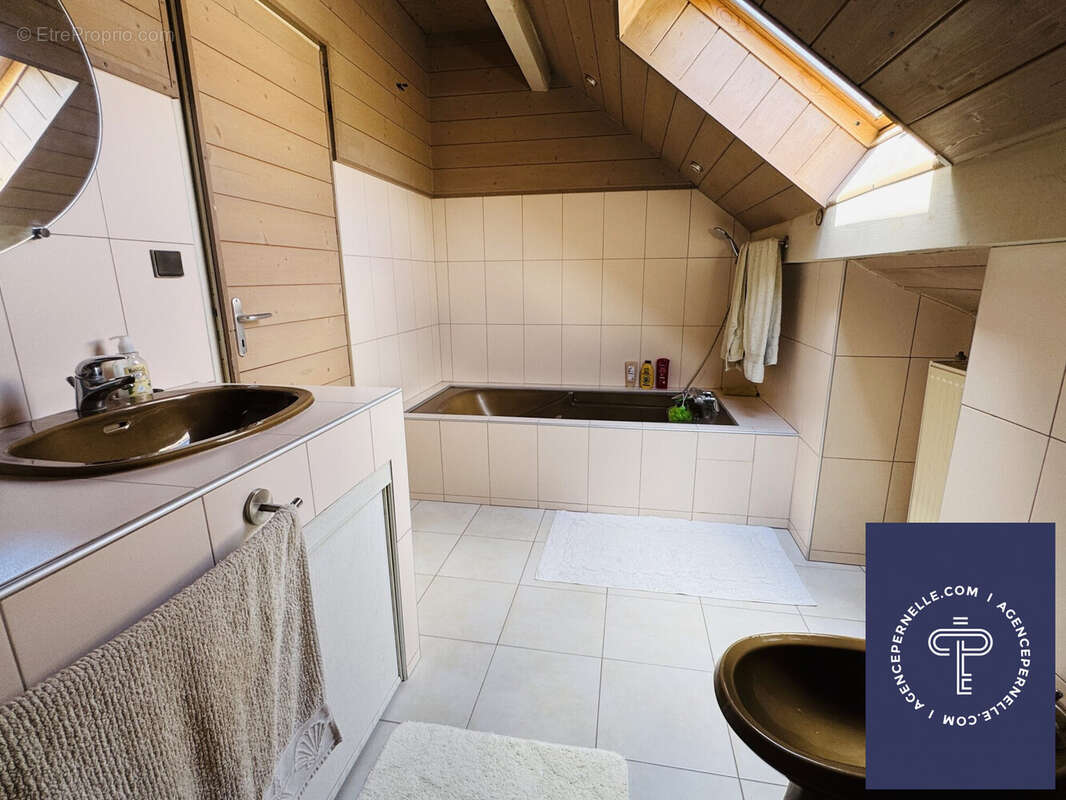 Maison 187 m² à Charquemont  - photo 6