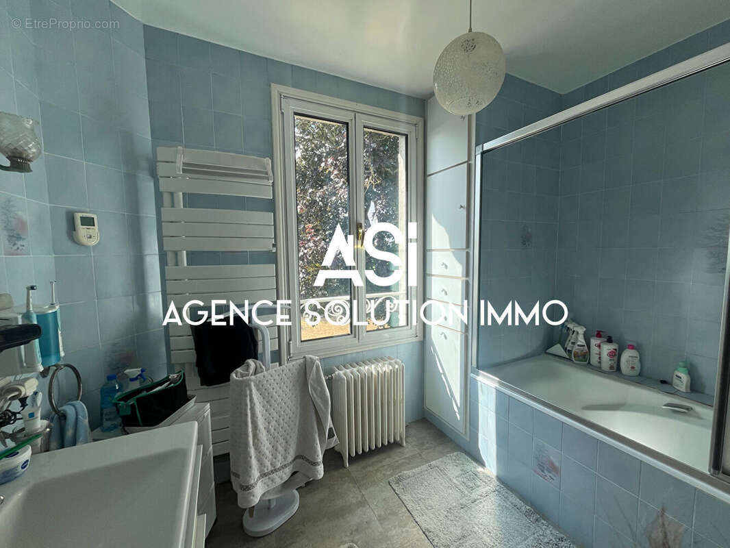 Maison bourgeoise de 176m² à Javron les Chapelles - photo 7