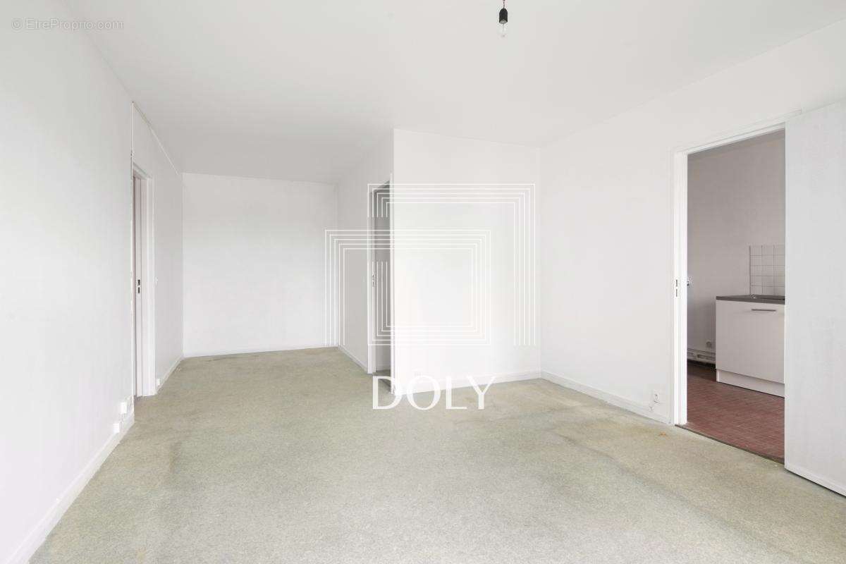 Appartement à PARIS-20E