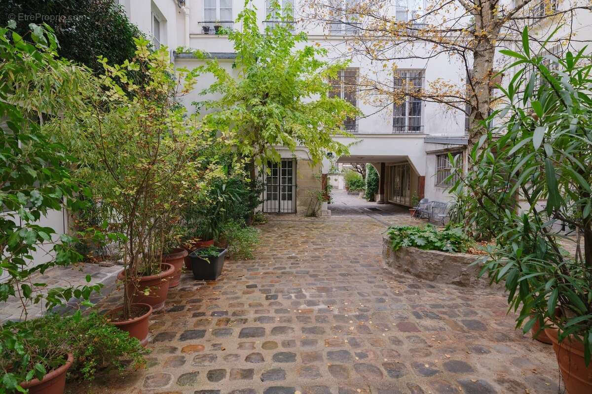 Appartement à PARIS-4E