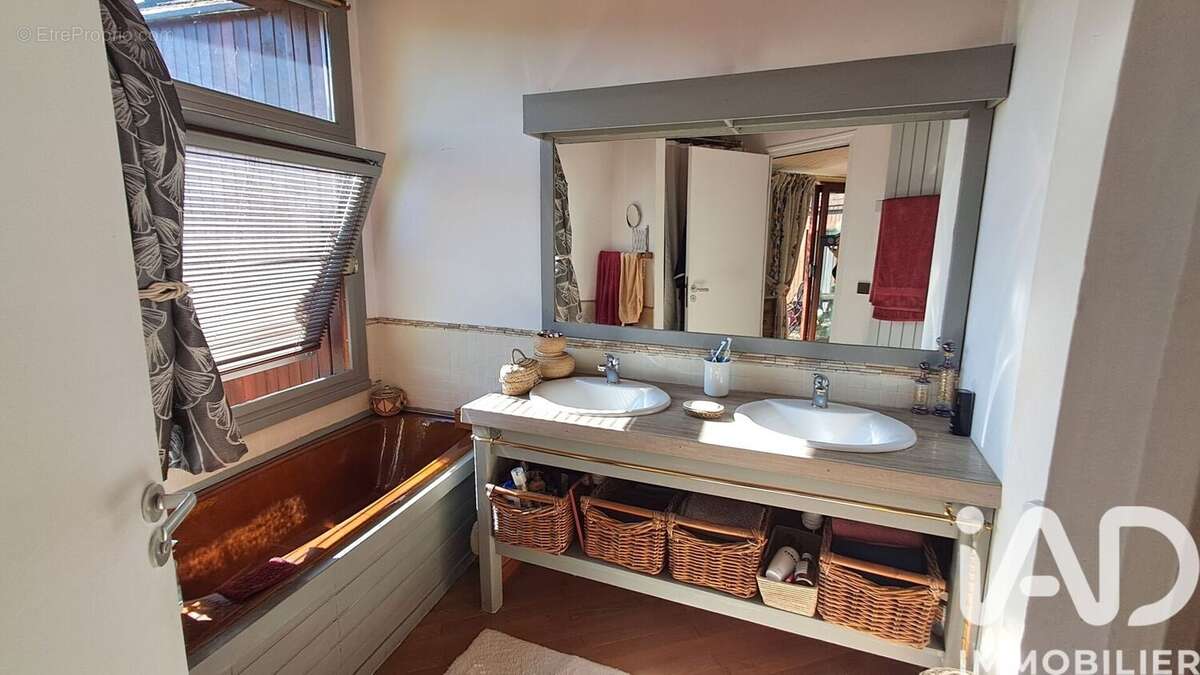 Photo 6 - Maison à BURES-SUR-YVETTE