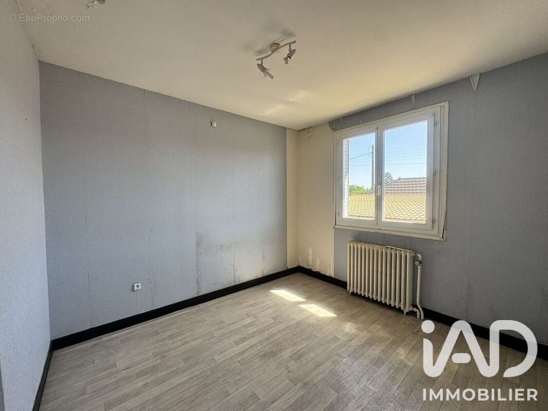 Maison 66 m² à Saint-Vallier  - photo 4