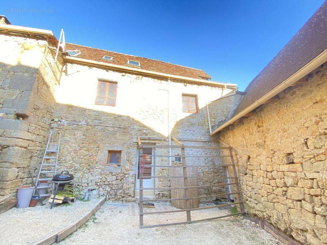 Maison à VEGENNES