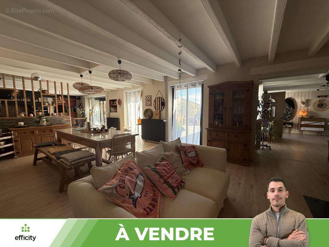 Maison à JAUNAY-CLAN