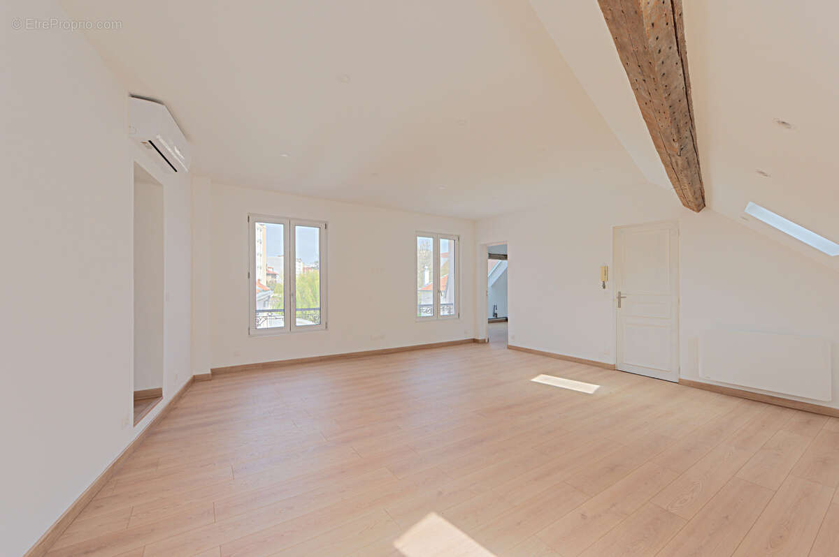 Centre-Ville- Appartement 3 pièces refait à neuf - photo 3