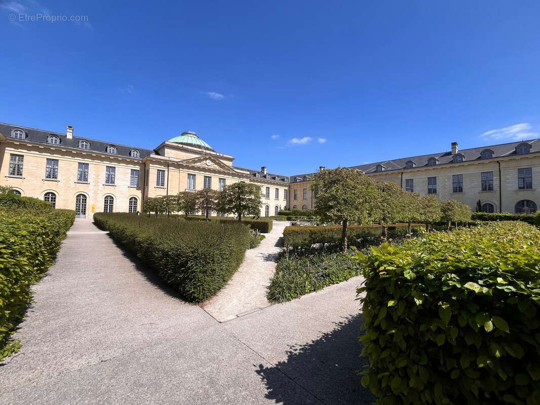 Appartement à VERSAILLES
