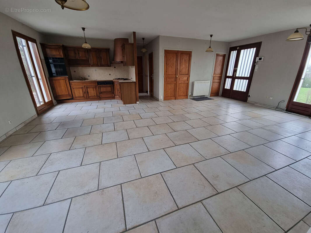 Maison à SAUVIGNY-LES-BOIS