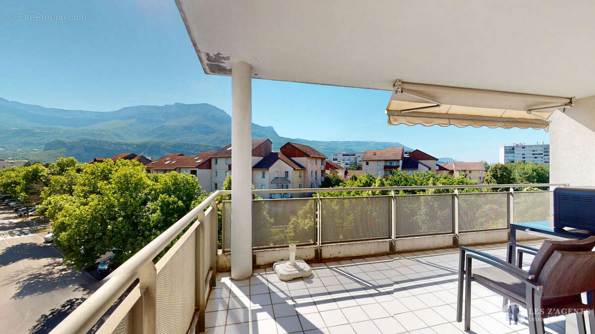À VENDRE - Superbe T5 de 98 m² à Échirolles - photo 16