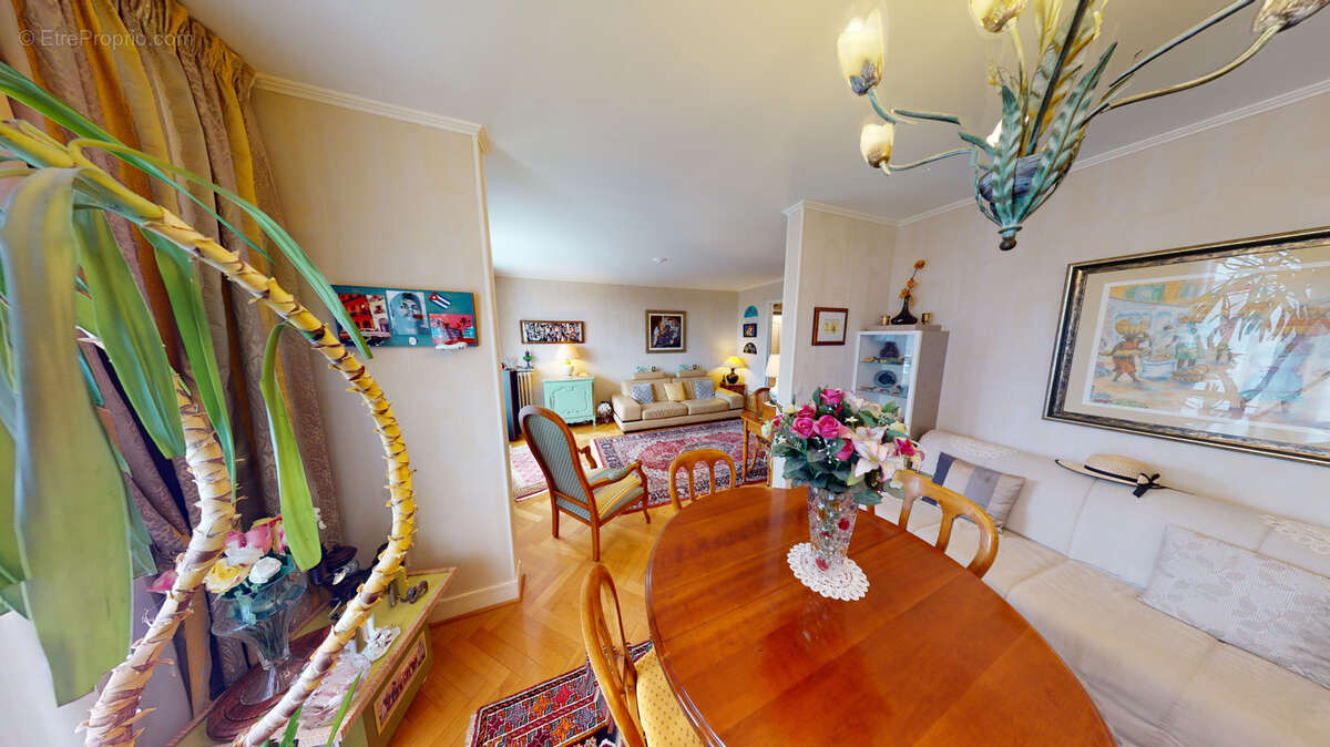 Appartement à BOUGIVAL