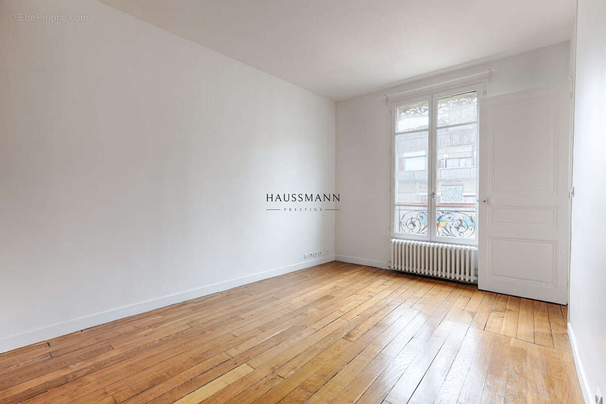 Appartement à LEVALLOIS-PERRET