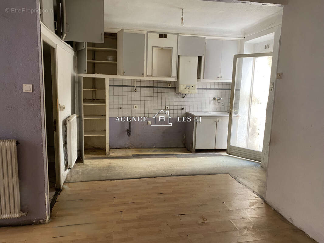 Maison t3 avec cour - belle de mai - photo 3