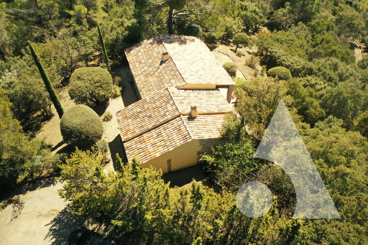 Maison à TOURTOUR